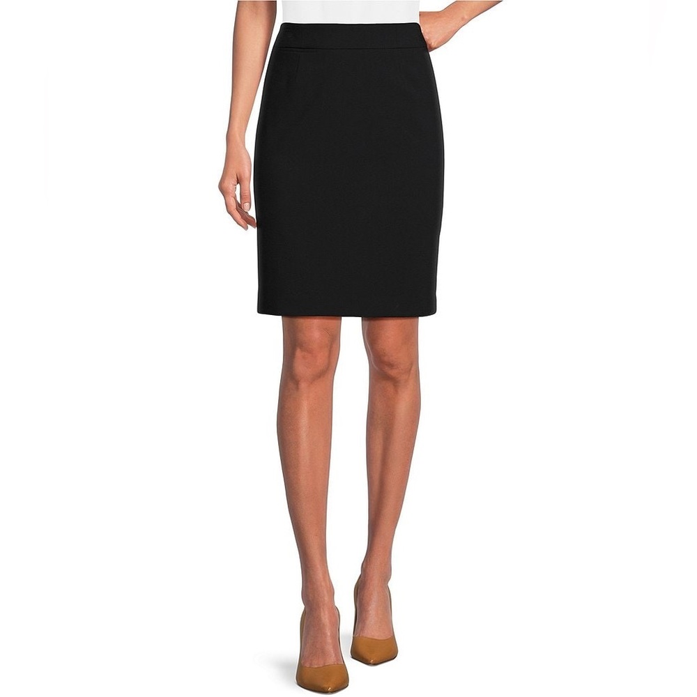 Michael Kors Black Stretch-Wool Gabardine Pencil Skirt. Size 4